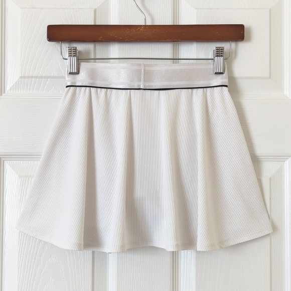Nike Court Dri-Fit Flouncy Ribbed Knit High Waisted Mini Tennis Skort White XS - Picture 11 of 13